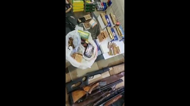 Претреси во гевгелиско, пронајдени поголемо количество оружје и муниција, приведени две лиц смотреть онлайн