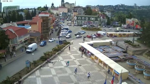Вебкамера "Площадь Советская". Запись 13.05.2016 10:00:17 смотреть онлайн