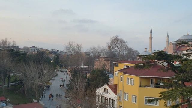 Views of Blue Mosque in Istanbul and the Hagia Sofia смотреть онлайн