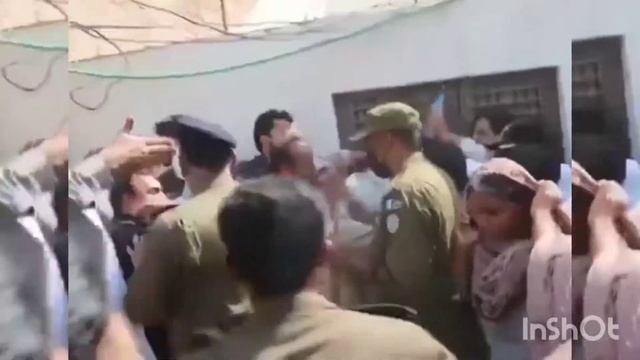 Khan Pur Qabza Group Ghareeb Bewa Or Yateem Bachion sey Ghar Cheen Lia смотреть онлайн