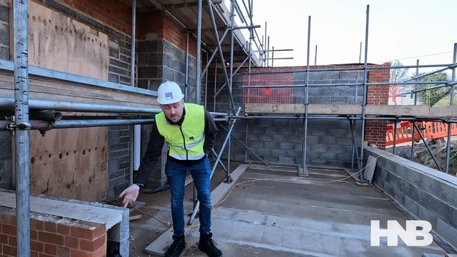 FIRST TIME ON A BUILDING SITE | WORK EXPERIENCE | INSIGHT ON SITE 28.03.22 смотреть онлайн