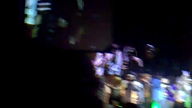 MC Avetis, Bugz- ДАЙ ДЕНЕГ! LIVE!!!!!!(Настоящий Рэп) смотреть онлайн