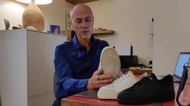 Interview with a podiatrist for ELEMENT 0 смотреть онлайн