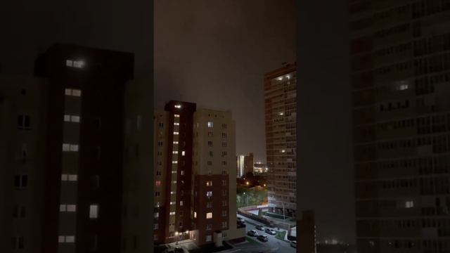 Удар молнии в речку! смотреть онлайн