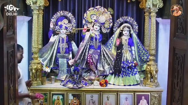 Sri Raman Vihari Temples Mangal Arati ll 14 Apr 2024 смотреть онлайн