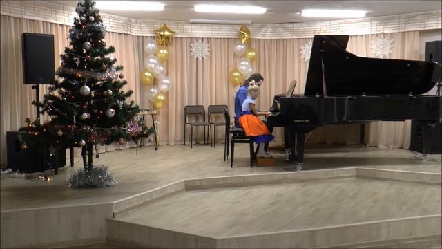 Антонио Спадавеккиа «Добрый жук» из к/ф «Золушка» Исп. Устюжанина София и папа Николай Юрьевич смотреть онлайн