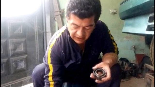 Arreglar caja mecanica que bota los cambios parte 1 смотреть онлайн