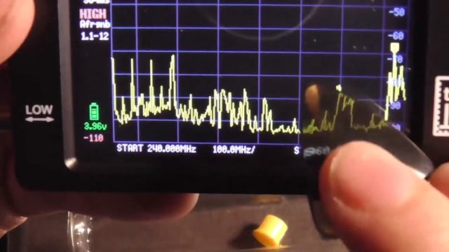 TinySA / Mini Spectrum Analyzer / Spektrumanalysator Für wenig Geld / ELH#111 смотреть онлайн