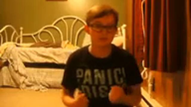 Hello! | Trin Needs Din #1 смотреть онлайн