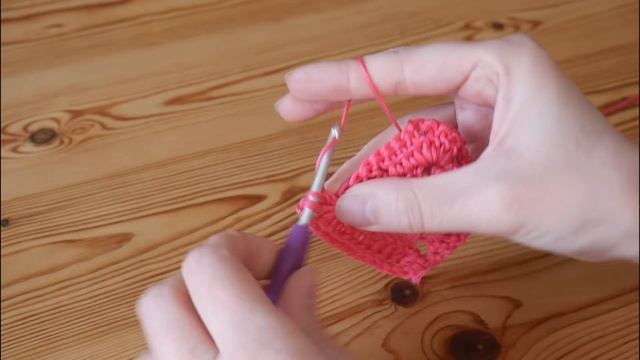 Left Handed Crochet: Mix It Up 50/50 Granny Square смотреть онлайн