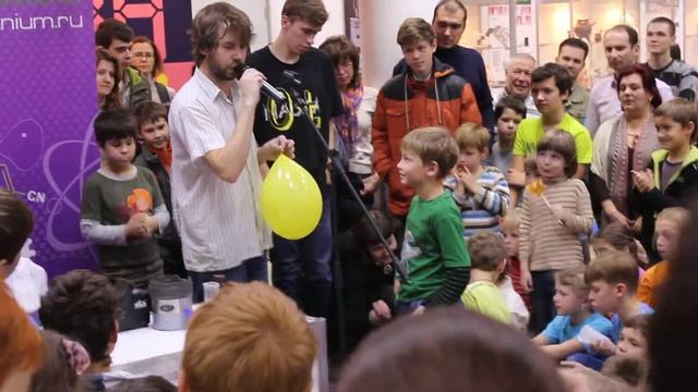 Ничего необычного (эксперименты с шариком) смотреть онлайн