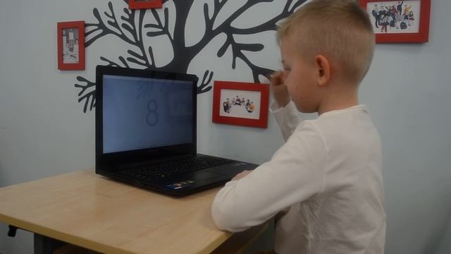 Ментальная арифметика в детском центре МЕНАР смотреть онлайн