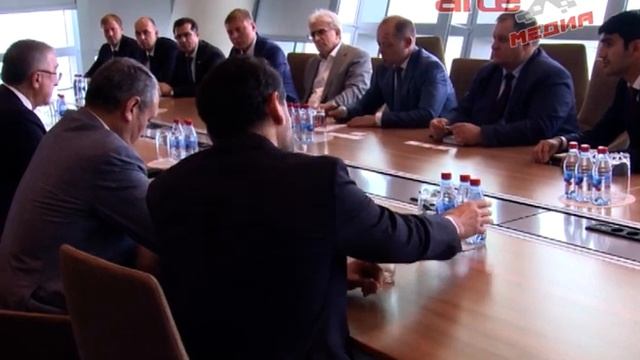 Сергей Пересторонин провёл переговоры с вице-президентом Азербайджанской нефтяной компании SOCAR смотреть онлайн
