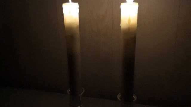 Светодиодная свеча 22 см движение пламени тепло белое свечение смотреть онлайн