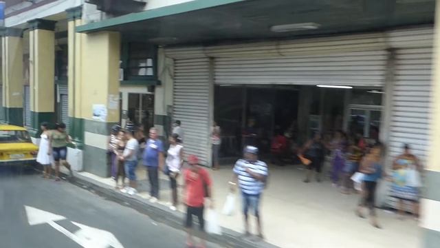 A 4 minute ride through Havana, Cuba. смотреть онлайн