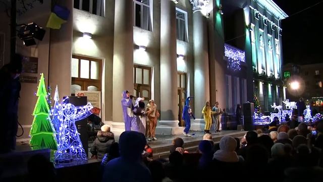 Бахмут. Новорічна ялинка. смотреть онлайн