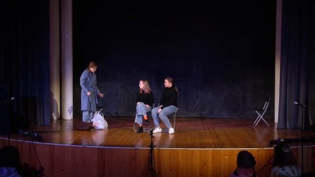 БОЛЬШИЕ ПРОБЛЕМЫ МАЛЕНЬКИХ ЛЮДЕЙ смотреть онлайн