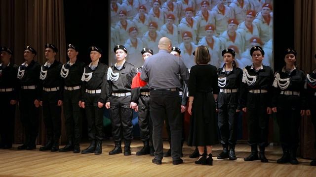 МБОУ «ЦО п. Угольные Копи» Церемония посвящения в ряды движения «ЮНАРМИЯ» смотреть онлайн