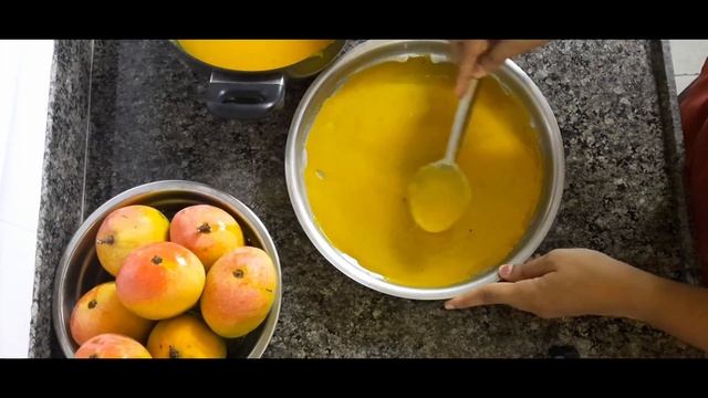 Amba Poli / आंबट गोड अंबा पोळी/Aam papad смотреть онлайн