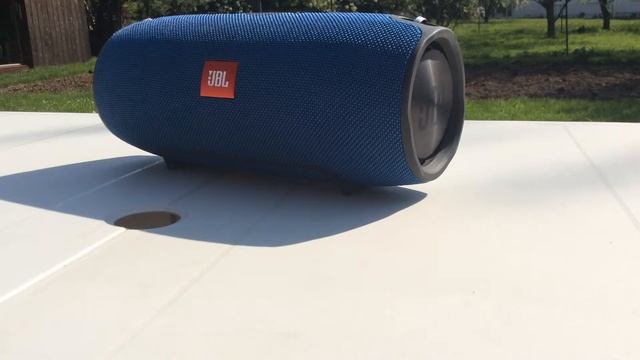 Jbl Xtreme test basses смотреть онлайн