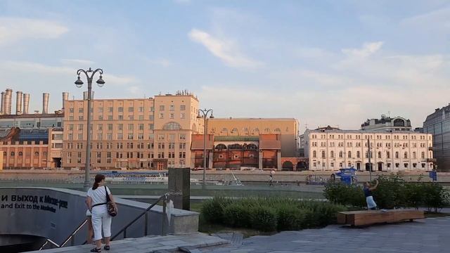 Парк Зарядье/Москва смотреть онлайн