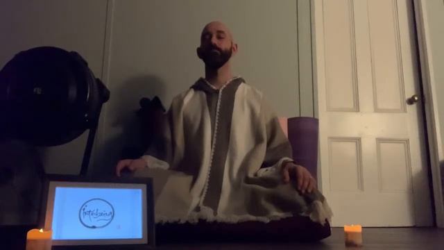 15 Minute Mindfulness Meditation for Being Present and Aware. 2-2-2024 смотреть онлайн