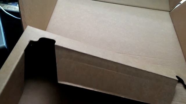 ZyXEL ZyWALL USG20W Unboxing смотреть онлайн