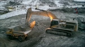CAT 365 BelAZ HD