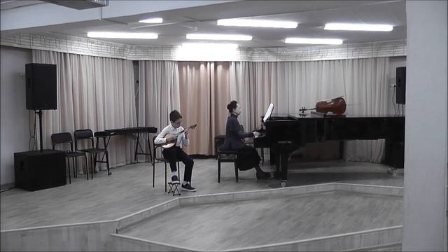 К.М. Вебер «Хор охотников». Исполняет Александр Гороховодацкий (домра) смотреть онлайн