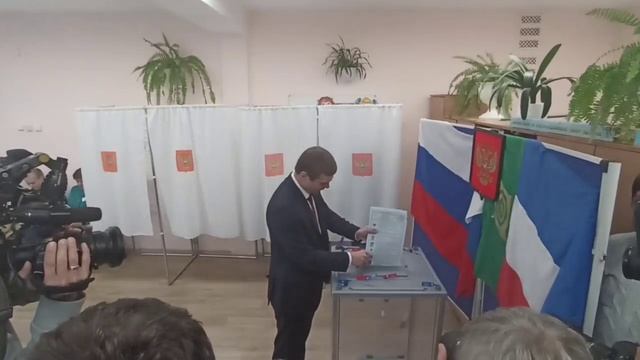 Глава Хакасии проголосовал смотреть онлайн