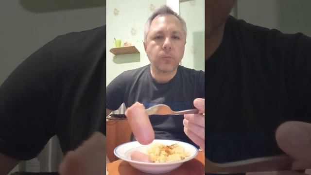 МУКБАНГ. КУШАЮ МАКАРОНЫ С СОСИСКАМИ смотреть онлайн