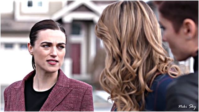 SUPERGIRL CRACK 4X17 || #EveryoneLovesLena смотреть онлайн
