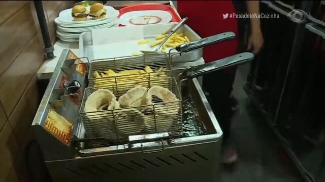 Jacquin viu os donos tendo que trabalhar - The Burg One | Pesadelo na Cozinha смотреть онлайн