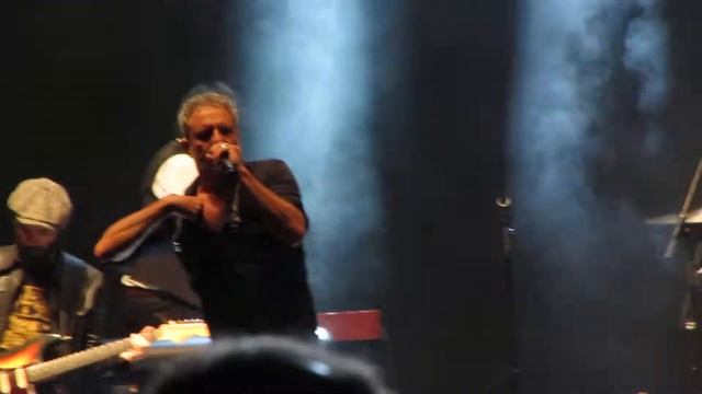 M Clan - Las calles están ardiendo, concierto en Redondela2022 смотреть онлайн