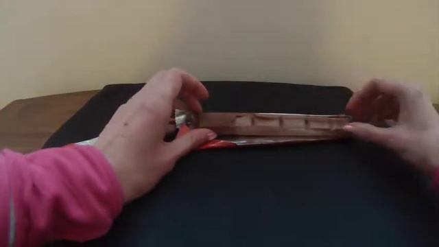 Lindor Milk ChocolateTruffle Bar Review смотреть онлайн