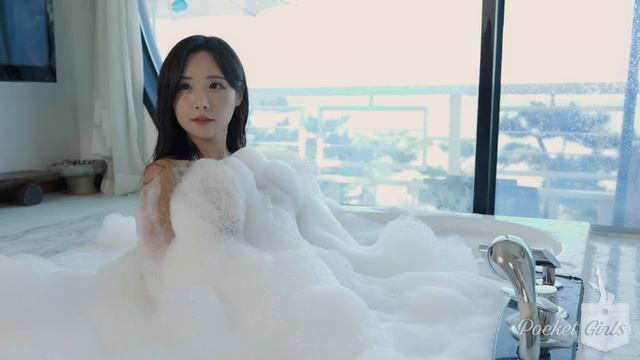 Bubble Bath at the Resort, Habin, Pocket Girls, 하빈, 포켓걸스 смотреть онлайн