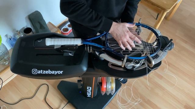 Stringing Yonex EZONE 98 under 20 minutes with Head EX-TE3300 смотреть онлайн