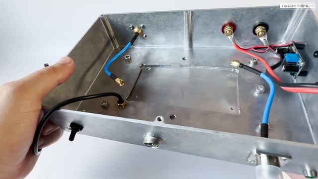 Building A LDMOS 300 Watt 2.4GHz Amplifier - Part 2 смотреть онлайн