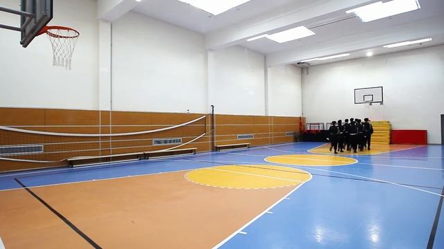 "Точка роста" МБОУ "Центр образования п. Угольные Копи" Медведи "Визитная карточка". смотреть онлайн