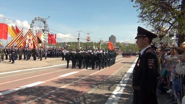 К ТОРЖЕСТВЕННОМУ МАРШУ!!! Юноармейцы и ветераны на параде. смотреть онлайн