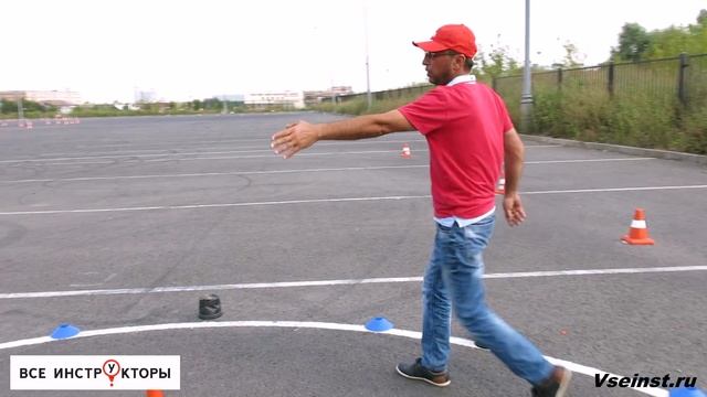 Экзамен на категорию А. Инструктор объясняет упражнение на мотоцикле 2. exercise bike смотреть онлайн