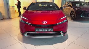 TOYOTA PRIUS PLUG IN HYBRID 2025 обзор