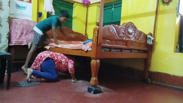 সকাল 7টা থেকে সন্ধ্যা পর্যন্ত আমি যে ভাবে ঘরের সব কাজ পরিপটি ভাবে গুছিয়ে করি। смотреть онлайн