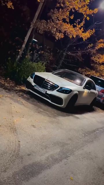 Mercedes AMG S63 смотреть онлайн