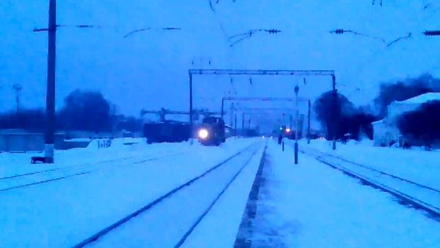 тгм23в48-1111 маневрирует по ст.Кролевец смотреть онлайн