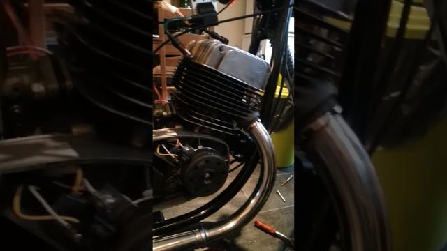 Jawa 350 Rebuild. In the Kitchen! смотреть онлайн