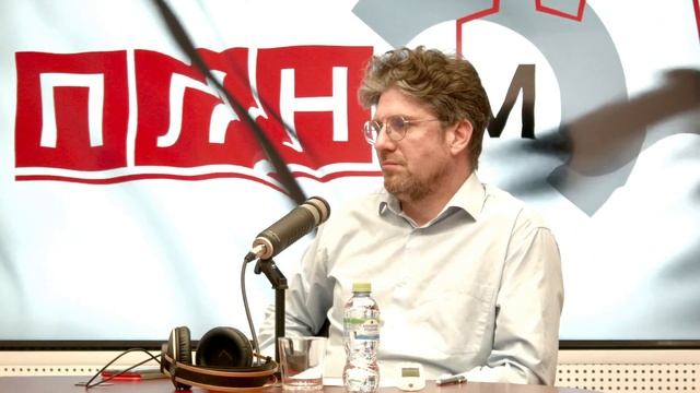«Подстрочник» с Сергеем Ремером: Как превратить детский лагерь в лучшее место на Земле? смотреть онлайн