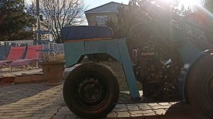 Трёх колёсный мини погрузчик.