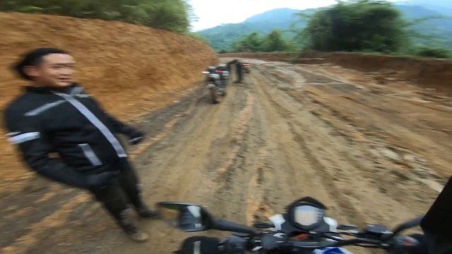 Barely escaped a landslide | Roadtrip Mon ep.1 смотреть онлайн