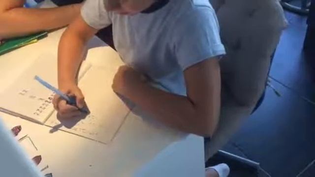 Пишем Цифры на слух смотреть онлайн